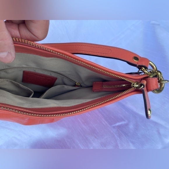 Coach Ashley Shoulder  Bag Peach - Picture 15 of 16